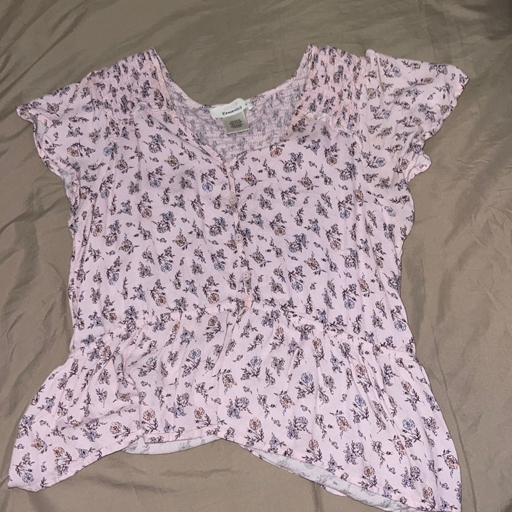 Pink floral top super cute